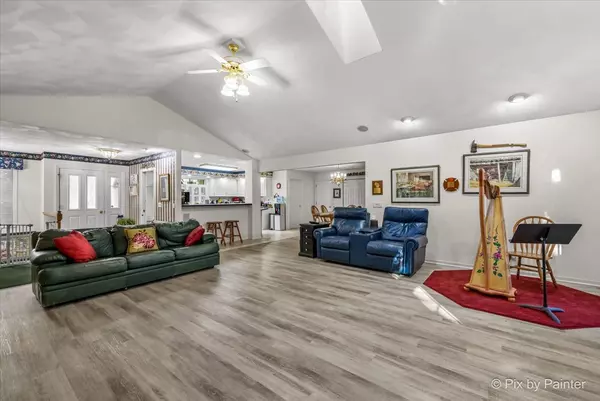 Lake Geneva, WI 53147,132 Cass Street