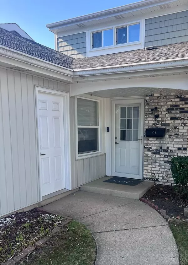 Hoffman Estates, IL 60169,1929 Georgetown Lane