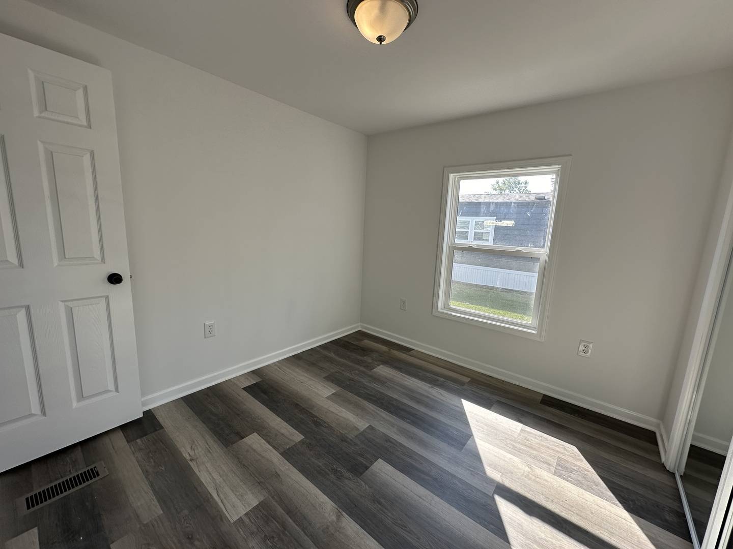 Matteson, IL 60443,241 Blackthorn Road
