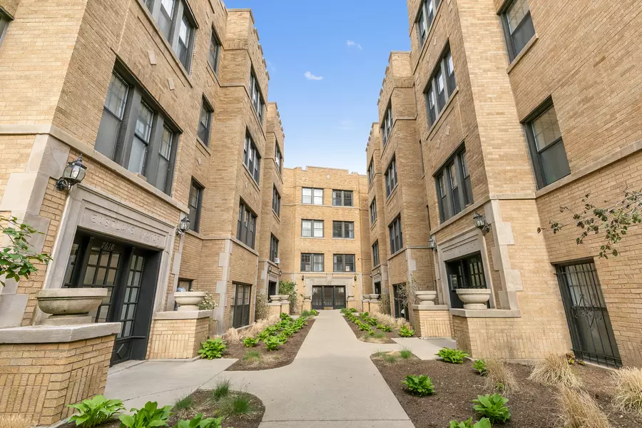 7622 N Eastlake Terrace #3B, Chicago, IL 60626