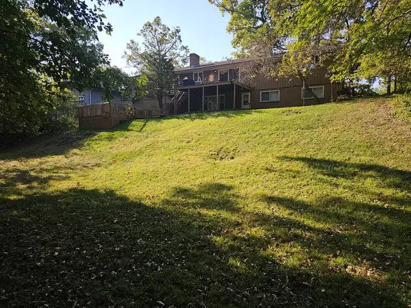 Carpentersville, IL 60110,823 Greenwood Avenue