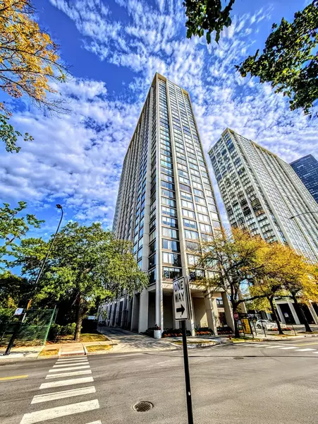 5455 N Sheridan Road #3615, Chicago, IL 60640