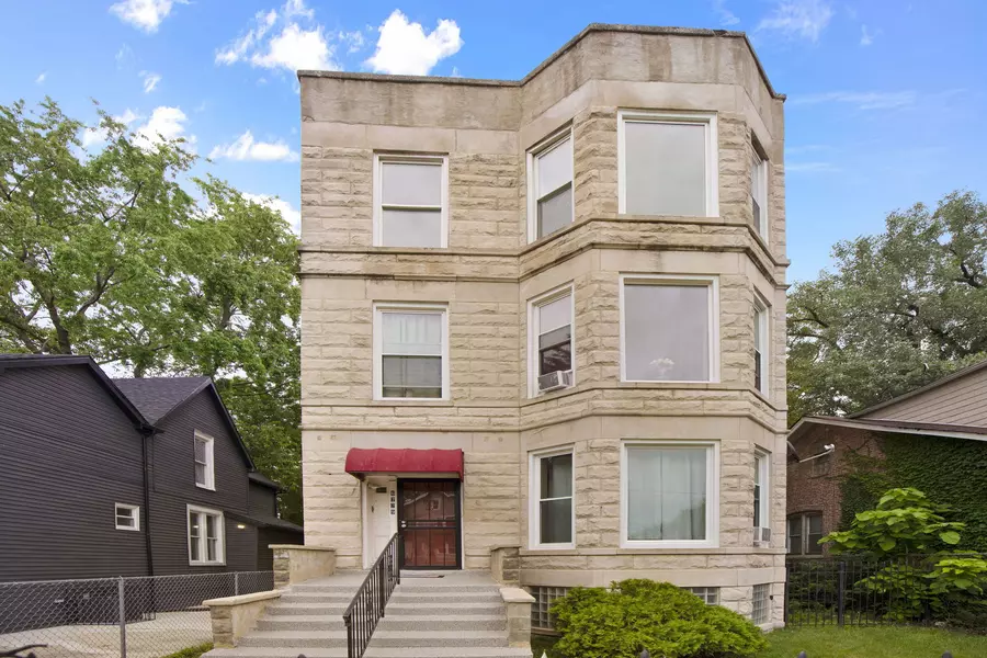 6729 S Saint Lawrence Avenue #1, Chicago, IL 60637