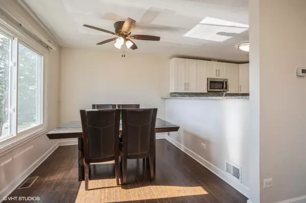 Hanover Park, IL 60133,2052 Mallard Lane