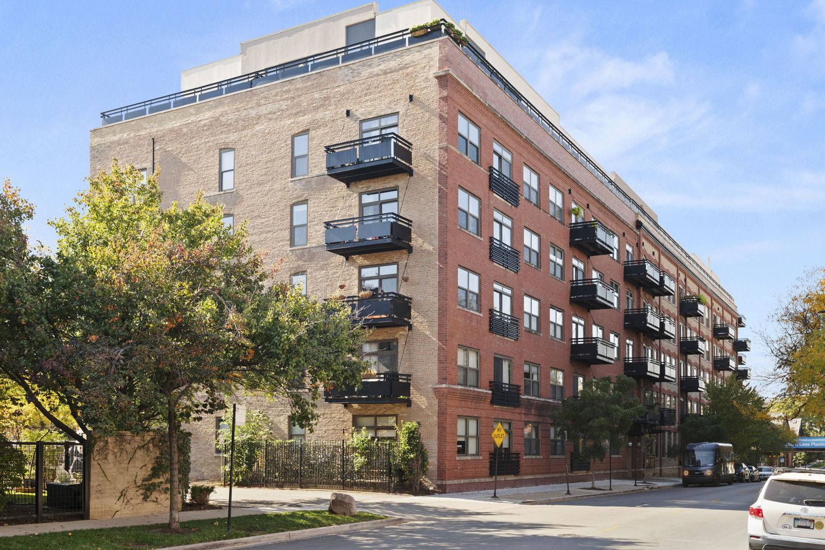 1735 W Diversey Parkway #516,  Chicago,  IL 60614