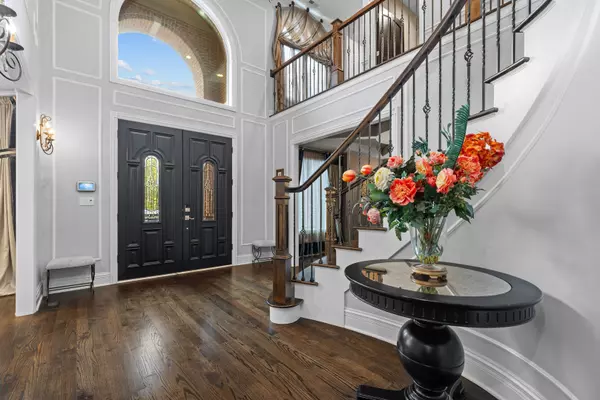 Northbrook, IL 60062,676 Greenwood Road