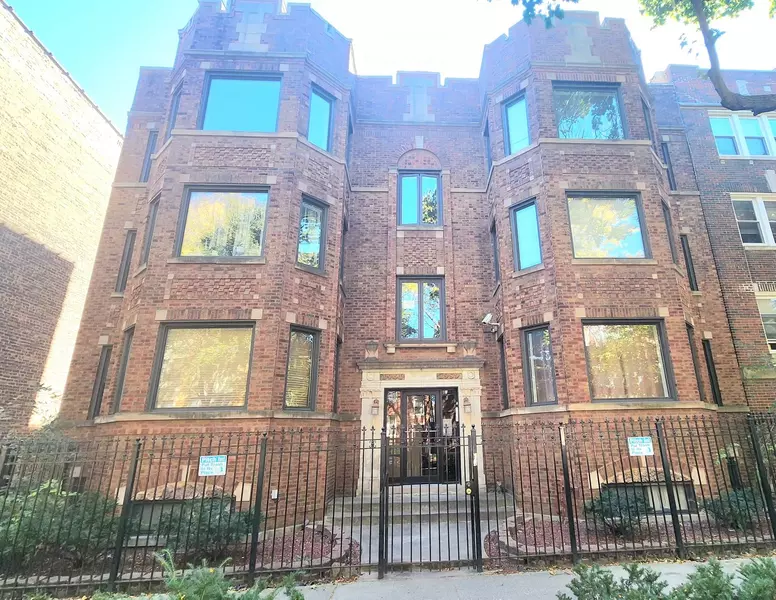 1961 E 73rd Place #5, Chicago, IL 60649