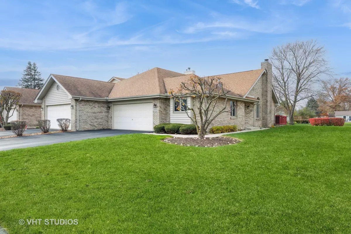 Tinley Park, IL 60477,18306 Pine Wood Court