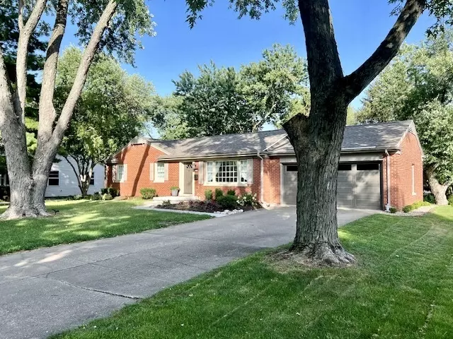 Normal, IL 61761,5 Boone Court