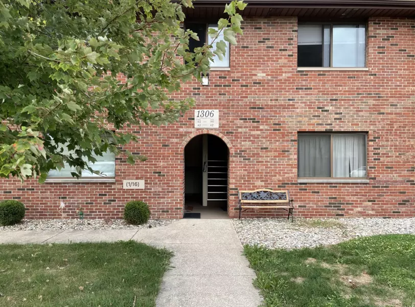 1306 Christopher Circle #2, Urbana, IL 61802