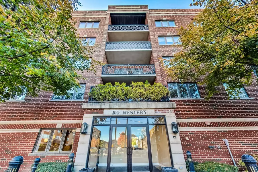 450 S Western Avenue #306, Des Plaines, IL 60016