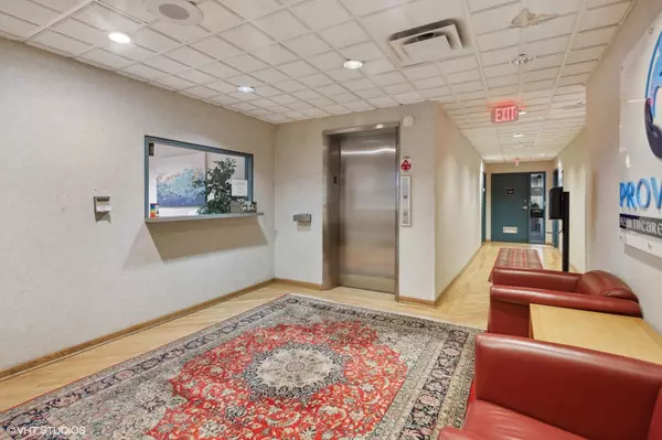 Lincolnwood, IL 60712,7101 N Cicero Avenue #200