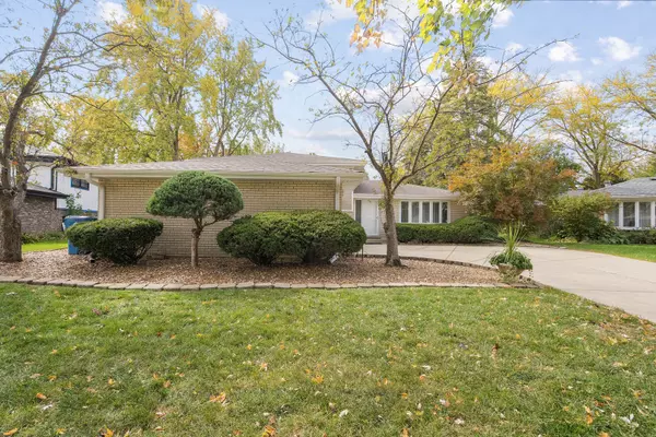 Palos Hills, IL 60465,10418 S Kathy Court