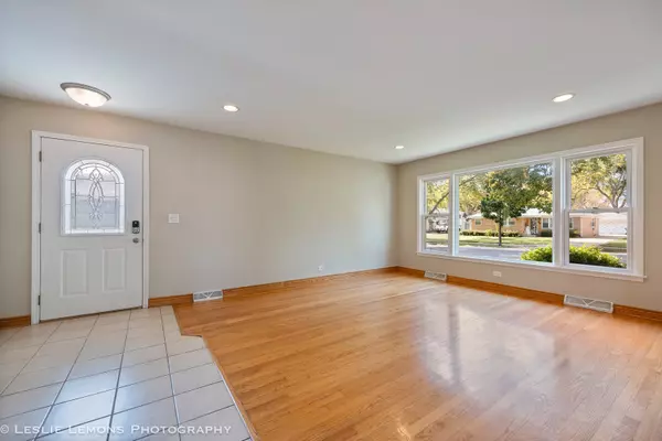 Addison, IL 60101,21 N LINCOLN Avenue