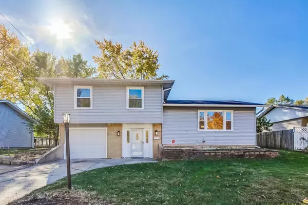 Hanover Park, IL 60133,1677 Greenwood Avenue