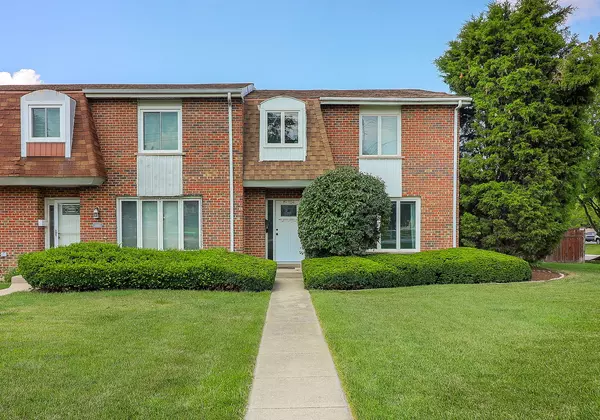 1104 63RD Street, Downers Grove, IL 60516