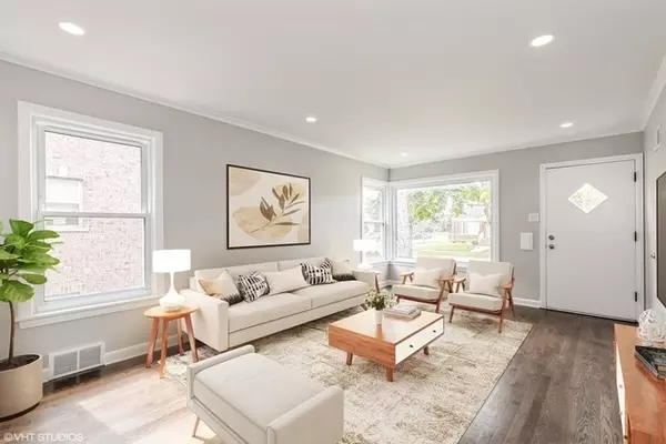 Niles, IL 60714,8207 N Olcott Avenue