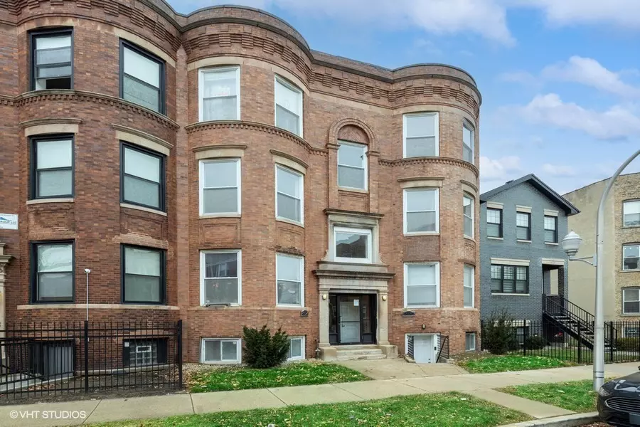 4522 S Calumet Avenue, Chicago, IL 60653