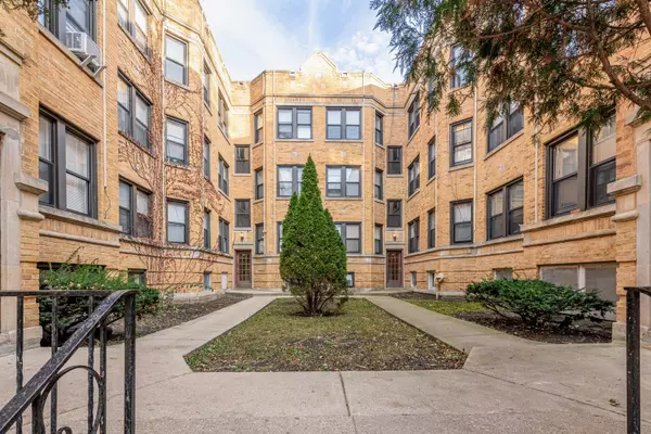 7327 N Honore Street #1A, Chicago, IL 60626