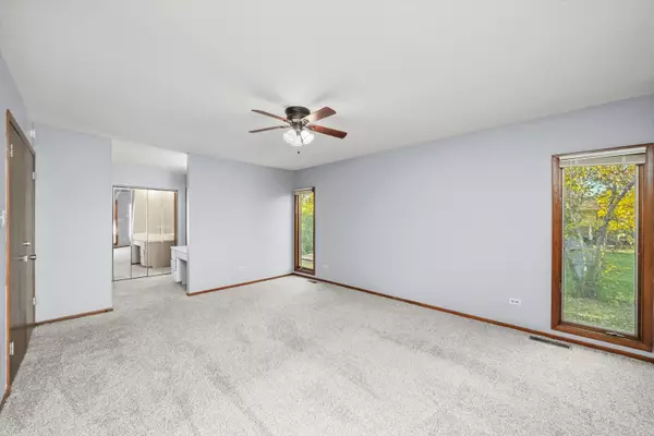 Flossmoor, IL 60422,1426 Douglas Avenue