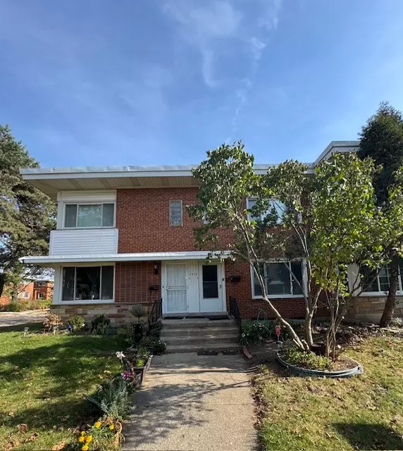 4933 Carol Street, Skokie, IL 60077