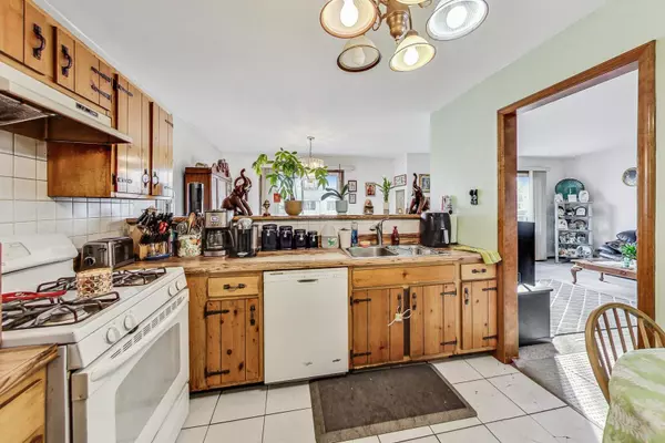 Hanover Park, IL 60133,2078 Leeward Lane