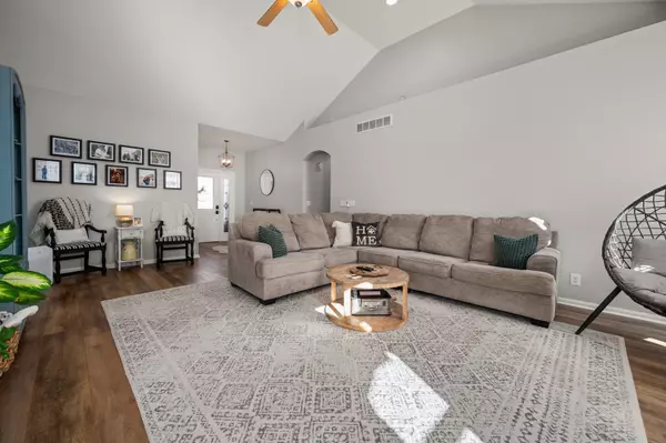 Sycamore, IL 60178,1108 Arneita Street