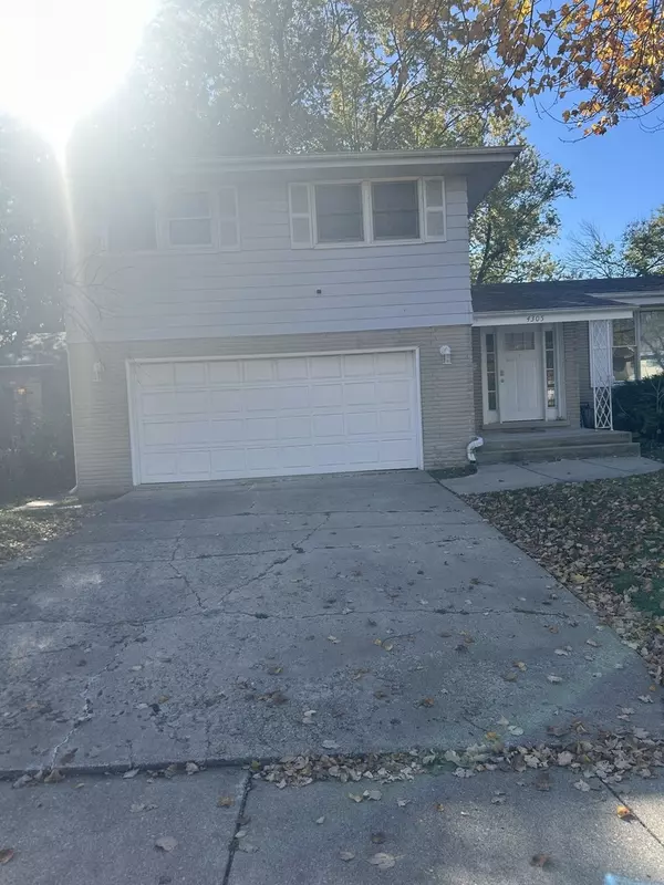 Matteson, IL 60443,4305 OAKWOOD Lane