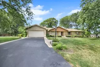 Darien, IL 60561,500 Chestnut Lane