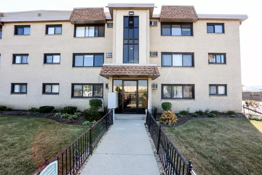 9629 Brandy Court #10, Des Plaines, IL 60016