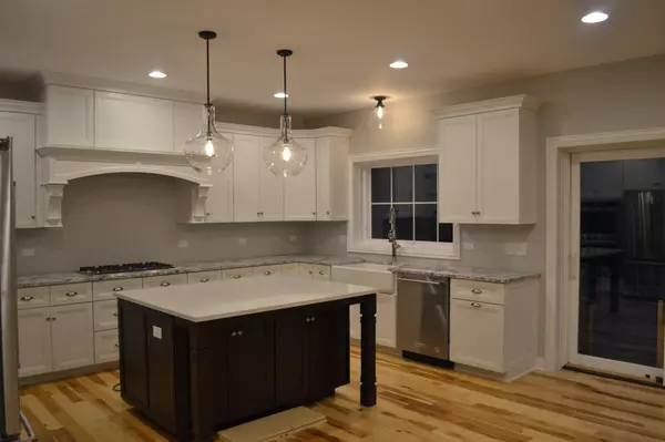 Downers Grove, IL 60515,312 Prairie Avenue