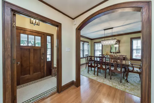 Wheaton, IL 60187,811 N Scott Street