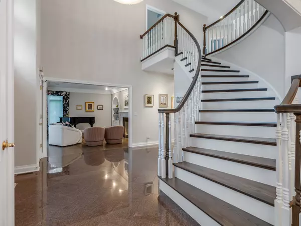 St. Charles, IL 60175,4N680 WARE WOODS Drive