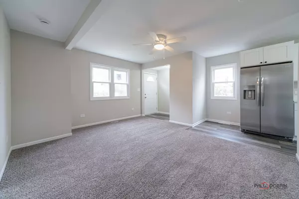 Round Lake Heights, IL 60073,612 N Cedarwood Circle