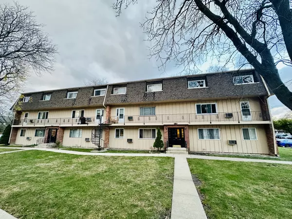 2302 W Algonquin Road #2, Rolling Meadows, IL 60008