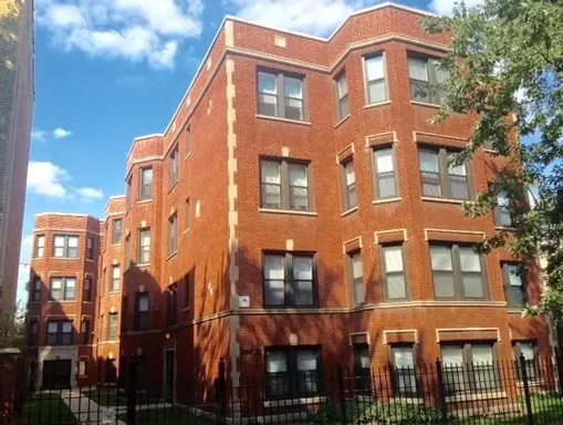 Chicago, IL 60645,7528 N Seeley Avenue #304