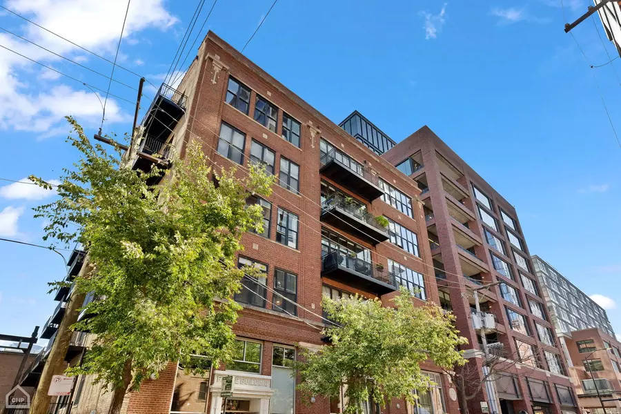 215 N Aberdeen Street #304B, Chicago, IL 60607