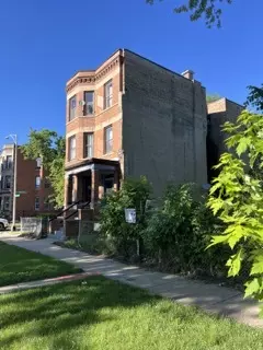 6601 S Langley Avenue, Chicago, IL 60637