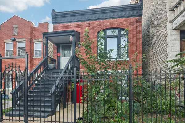 2719 W Hirsch Street, Chicago, IL 60622