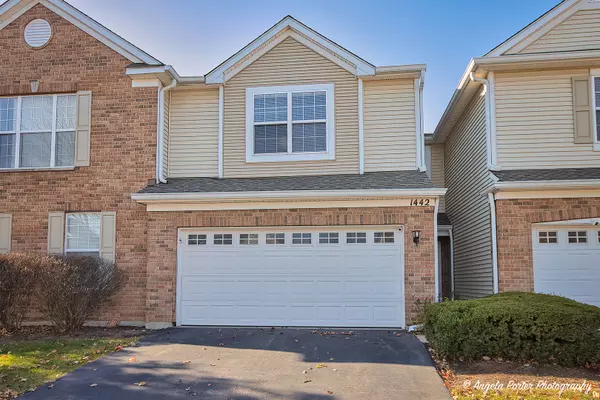 1442 Millbrook Drive #1442,  Algonquin,  IL 60102