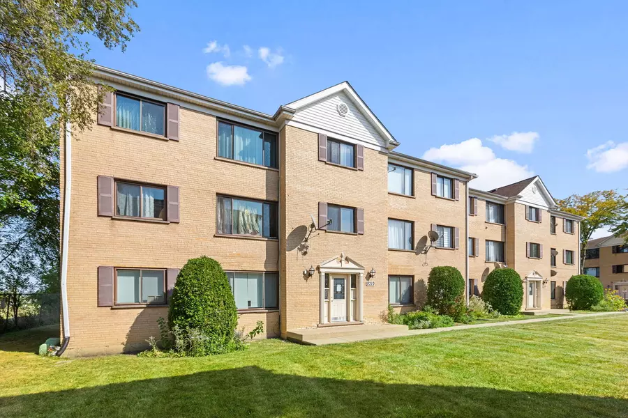 9310 Hamilton Court #F, Des Plaines, IL 60016