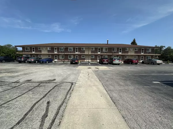 Hickory Hills, IL 60457,8536 W 95th W Street