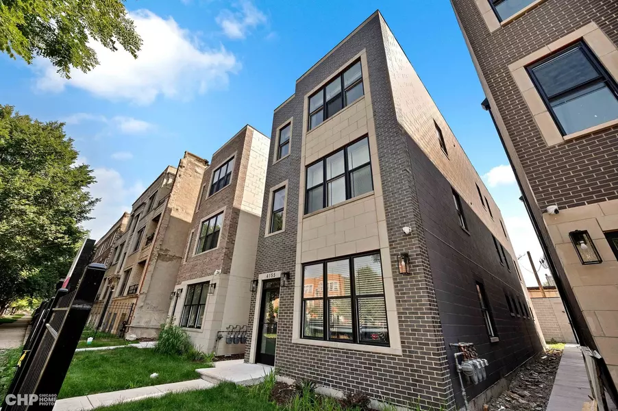 4155 S Prairie Avenue #2, Chicago, IL 60653