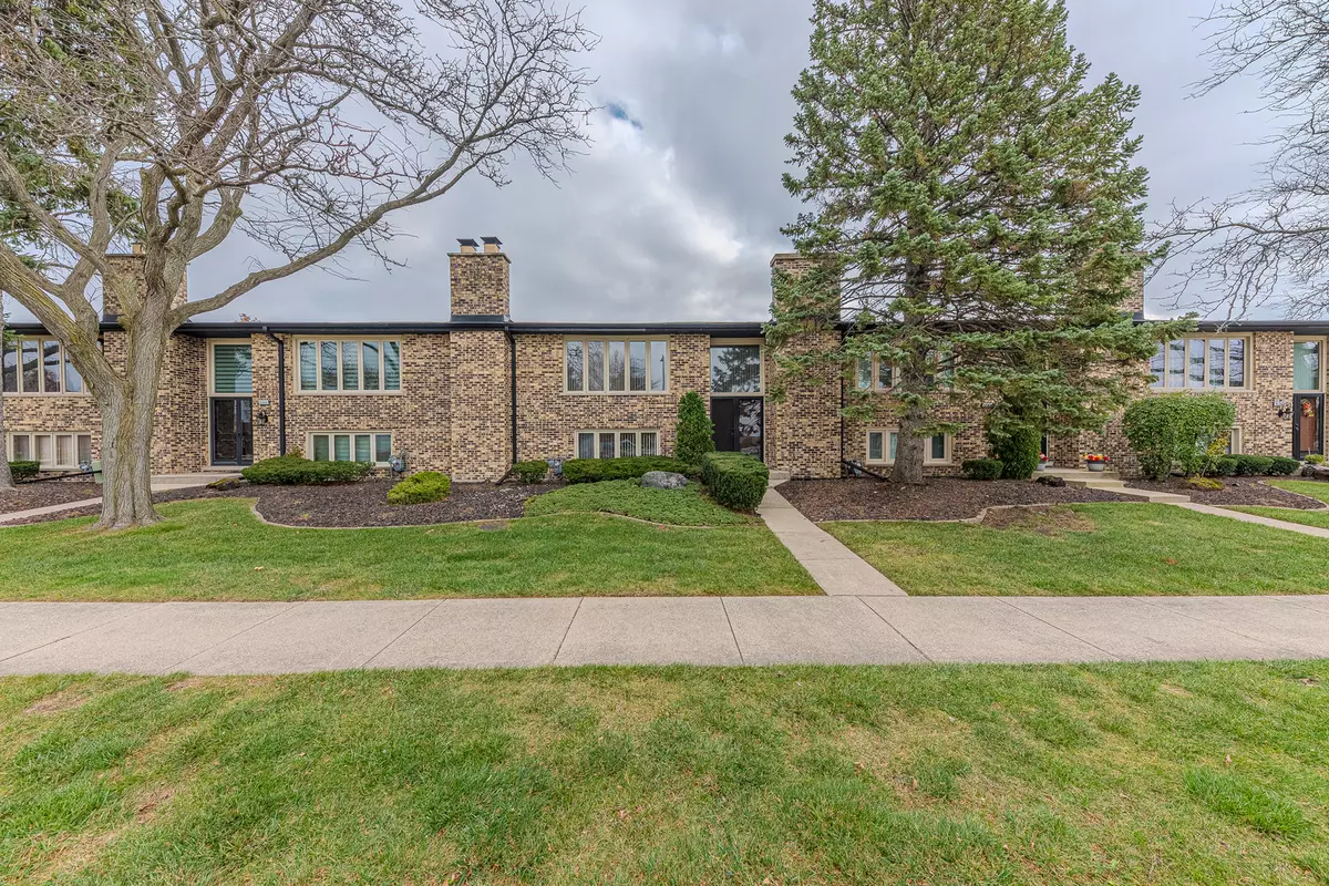 Orland Park, IL 60462,15355 Catalina Drive #A9