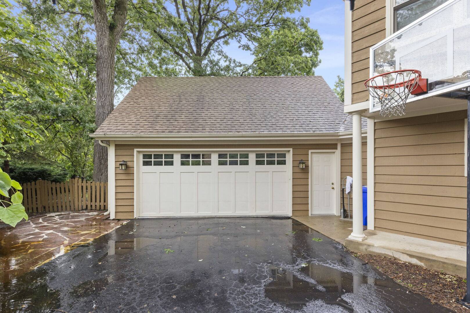 Wheaton, IL 60189,1310 Yorkshire Woods Court
