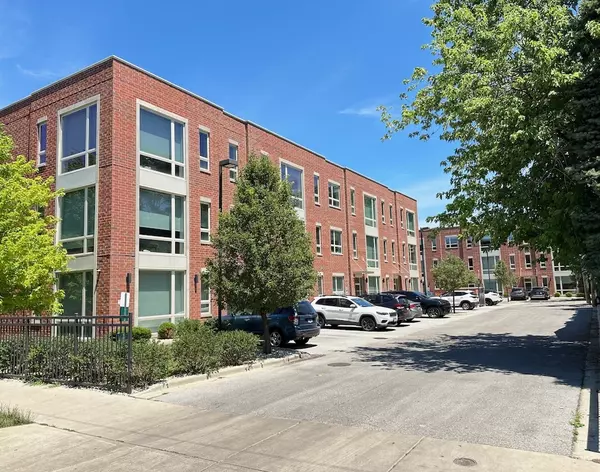 4119 N NARRAGANSETT Avenue #204, Chicago, IL 60634