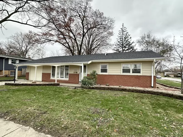 Lansing, IL 60438,18337 Hickory Street