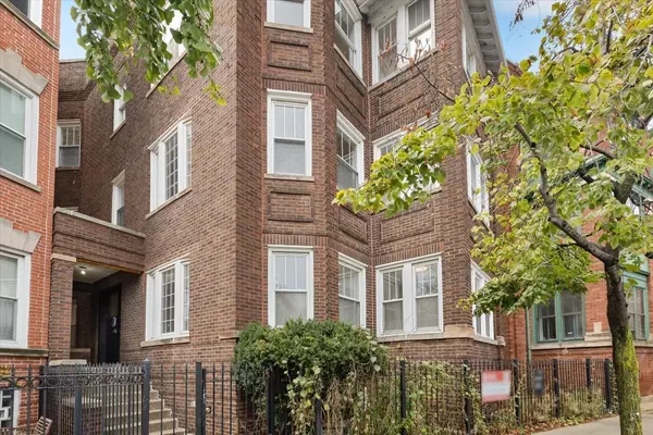 4138 N Clarendon Avenue #1, Chicago, IL 60613