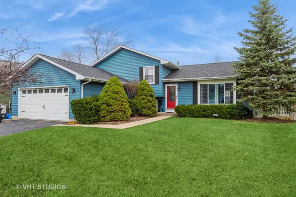 Lindenhurst, IL 60046,669 Penn Boulevard