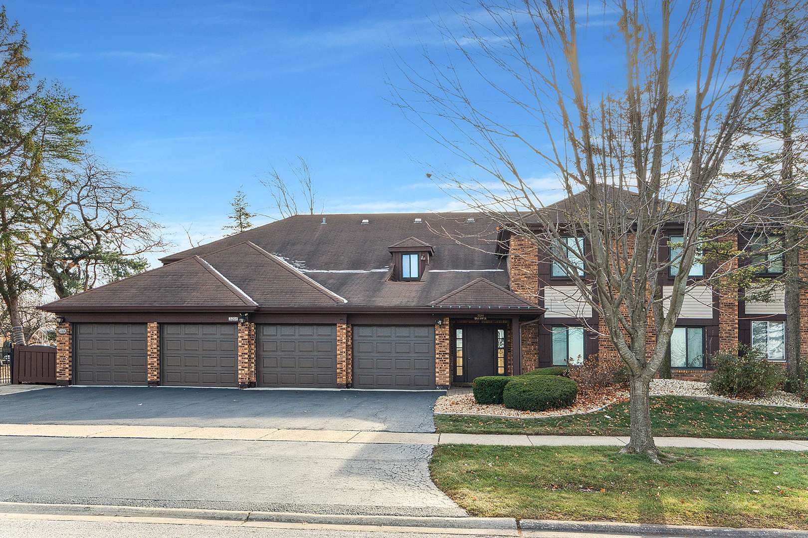 3201 184th Street #1A,  Homewood,  IL 60430